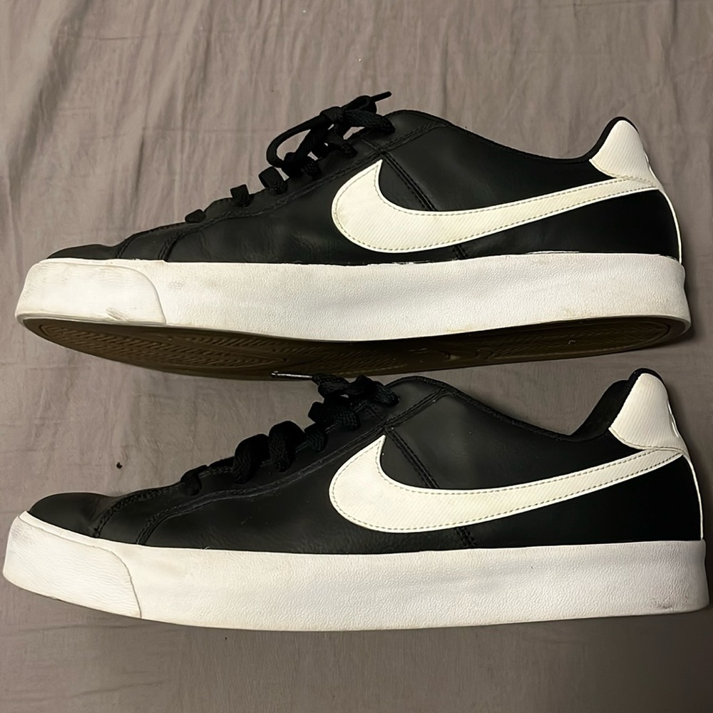 Mens Nike Court Royale AC shoes